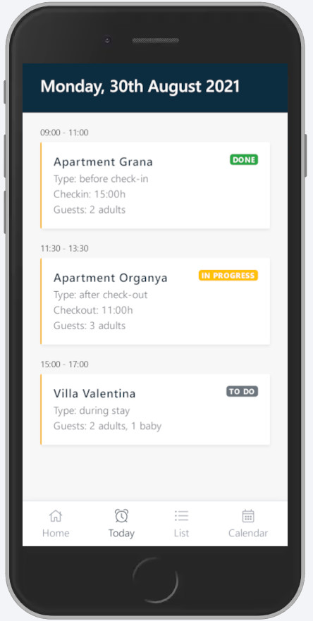 Dispositivo mobile che mostra il piano settimanale di tutte le pulizie assegnate nell'app Icnea.